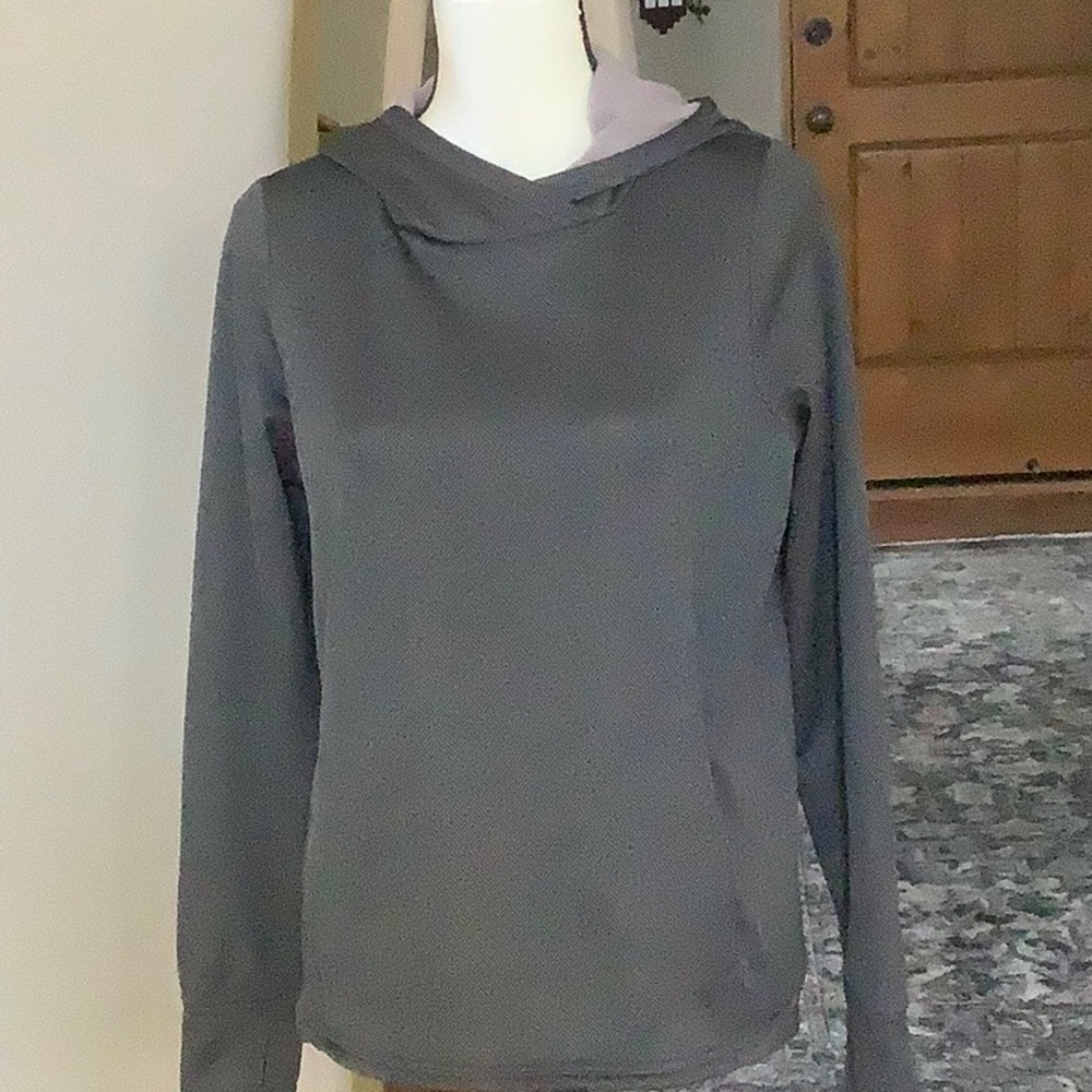Women’s sweatshirt